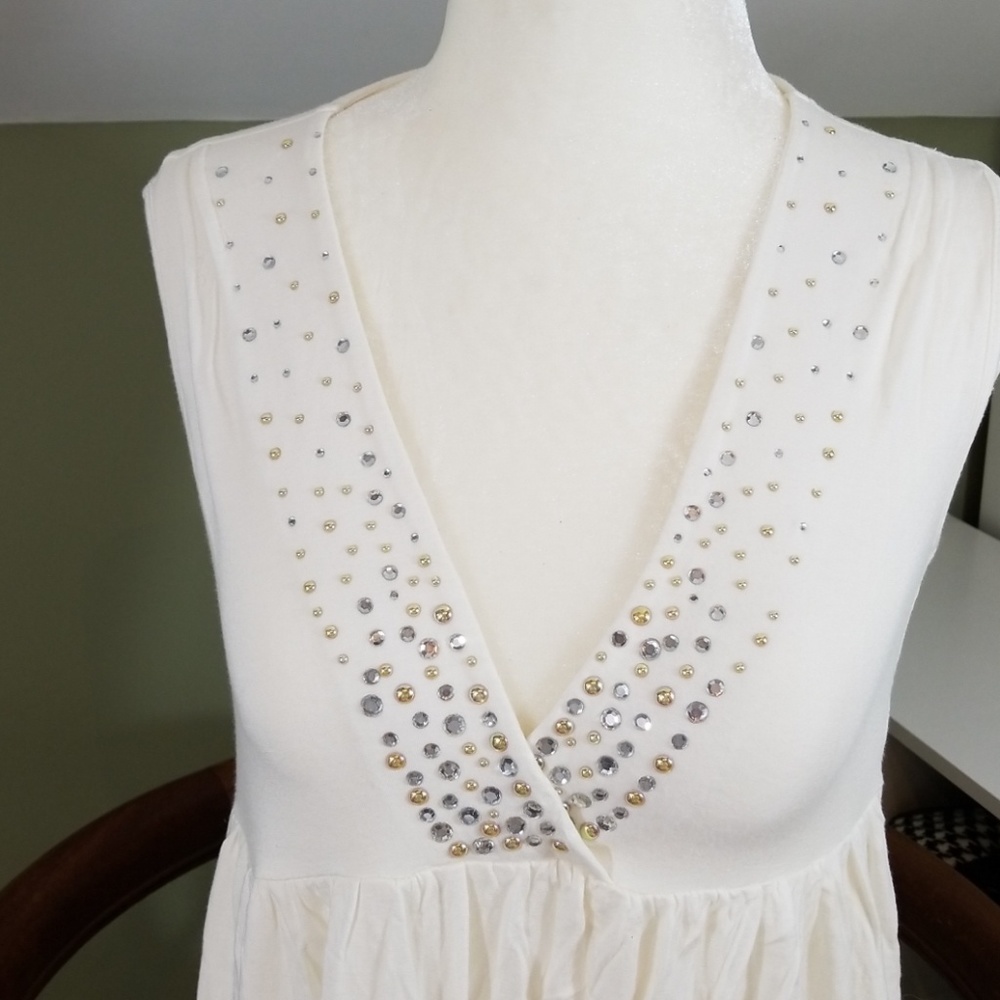 Top - Picture 2 of 5